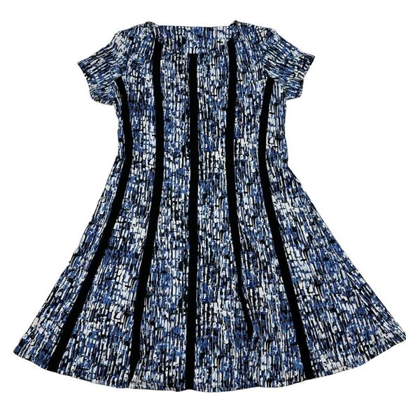 Kim Rogers Bllue White Fit & Flare Dress Short Sleeve Round Neck Petite Sz SP PS - Picture 1 of 7